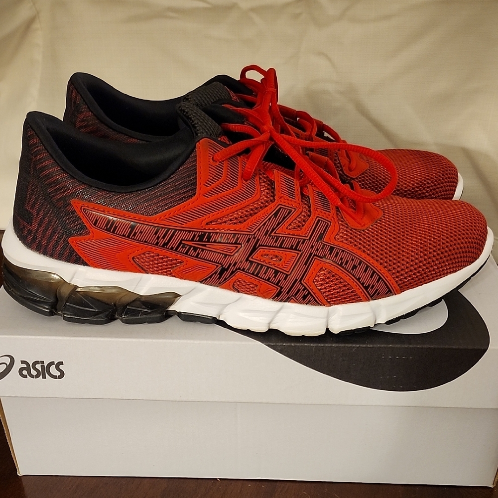 ASICS Dynamic Red and Black Gel-Quantum 90 2 Sneakers Mens